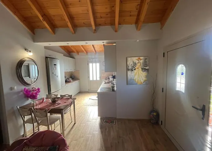 Blue Waves House 1 בית נופש