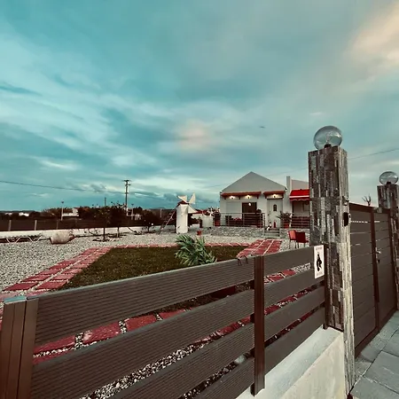 펜션 Blue Waves House 1