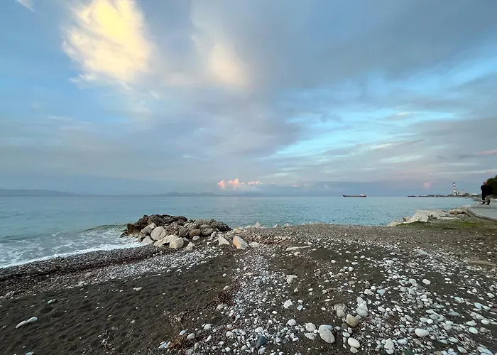 Blue Waves House 1 *